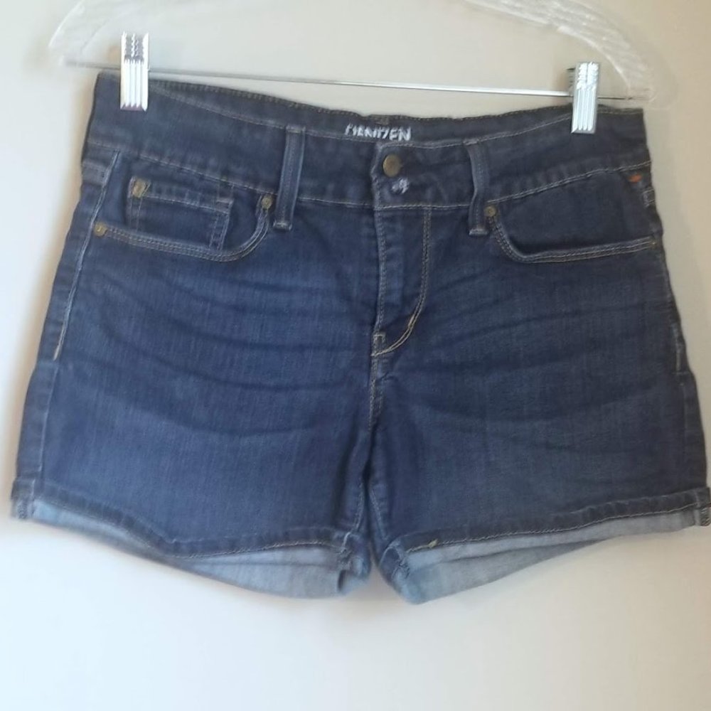 Juniors' DENIZEN from Levi's Cuffed Shortie Jean S